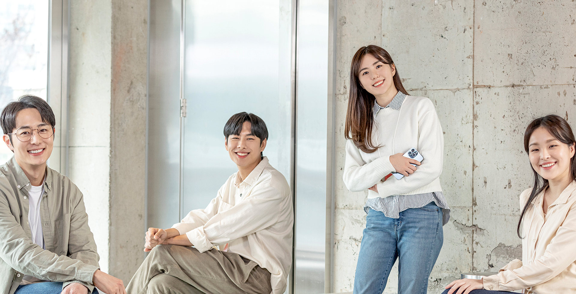 동두천시 청년창업지원센터 홈페이지 메인 사진